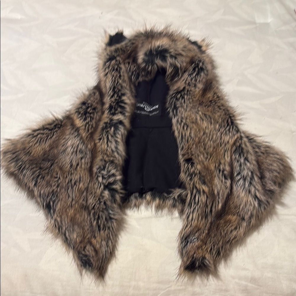 SPIRITHOODS Faux Fur Wolf Hood
